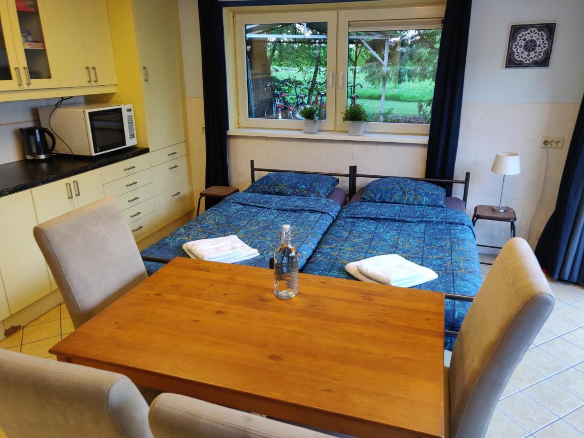 Guest House Ons Hoekje Houten Eksteriør billede
